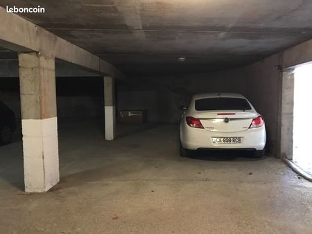 parking 10 m² albi