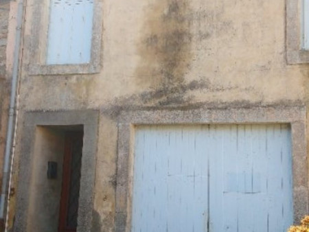 vente maison de village courniou, 690m² 5 pièces 46 000€ avec garage