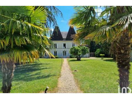chateau 11 pièces de 625 m² à pineuilh, nouvelle-aquitaine