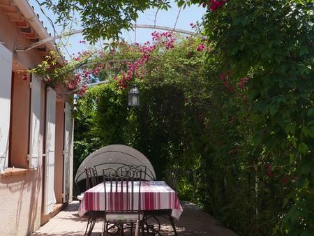 agréable villa 2 ch + terrasse + grd jardin + garage + annexe