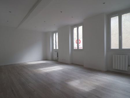 location appartement, 78.29 m² t-4 à l'escarène, 850 €