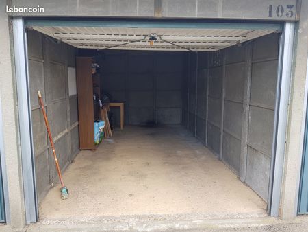 box / garage 15m²