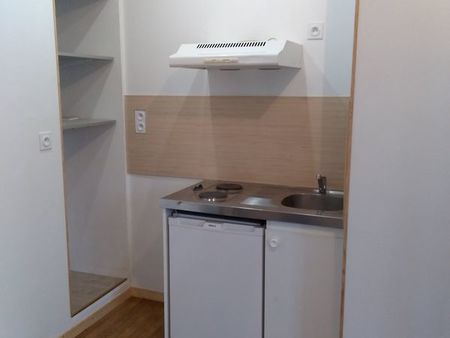 f2 troyes kitchenette libre