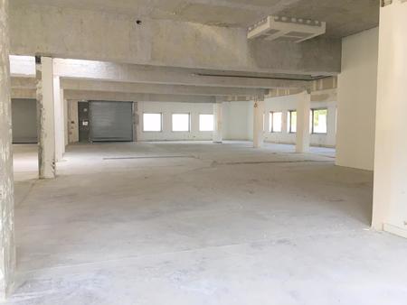 location d'entrepôt de 1 011 m² à le pecq - 78230