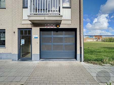garage à vendre à zeebrugge € 22.500 (jk7z4) - century 21 - immo new cnoc | zimmo
