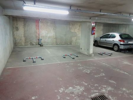 location parking 12 m²