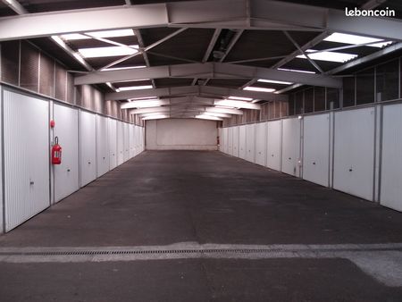 location de garages individuels fermés