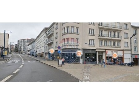 local commercial 47m²