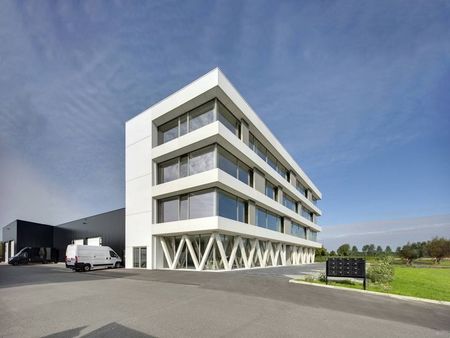 bureaux de nouvelle construction (224-285 m²) dans le projet