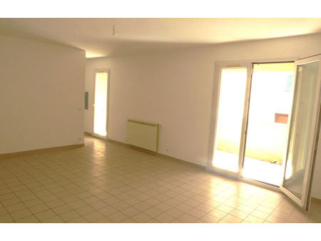 vente appartement 3 pièces 70 m² brignoles (83170)