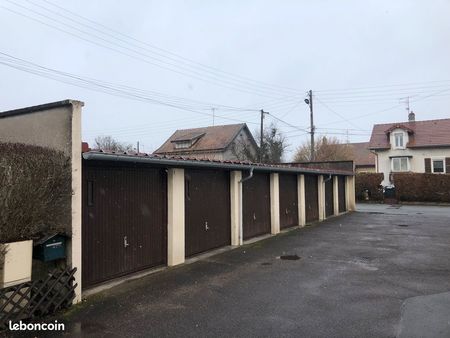 garage / box automobile valentigney rue de mathay