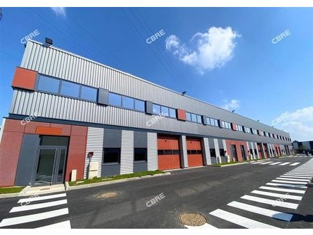 location local d'activités corbeil essonnes 5 864 m²