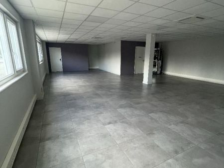 bureau 110 m²