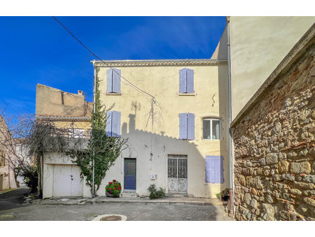 20mn de carcassonne. belle maison de village avec deux terrasses  garage et atelier ou stu