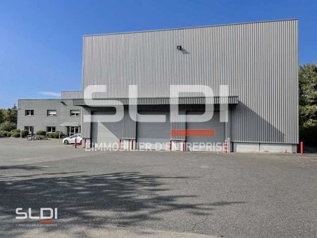 local industriel 4 600 m²