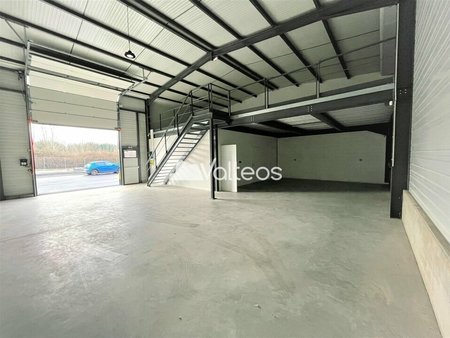 location d'entrepôt de 230 m² à verfeil - 31590