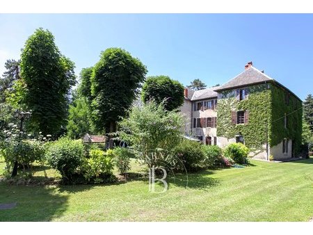 barnes aix-les-bains- 1/2h d'aix-les-bains- propriété de charme- 10 chambres - 3 salons - 