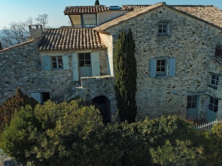 propriété à vendre  avec vue exceptionnelle  grignan région  drôme provençale  terrain  pi