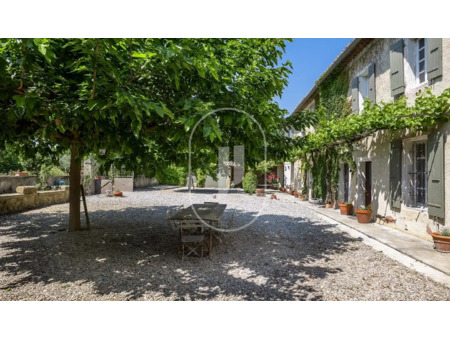 maison de prestige en vente à rochegude : maison à vendre en drôme provençale avec piscine