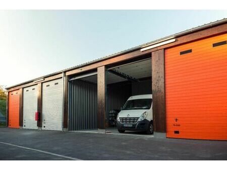 garage/box 56 m² valenciennes