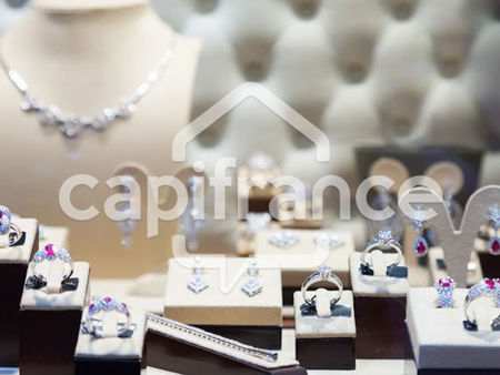 a vendre bijouterie - horlogerie 46 m² à montmagny | capifrance