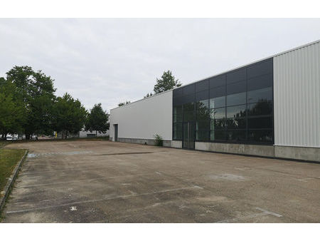 location commerce 1 pièce 900 m² monéteau (89470)