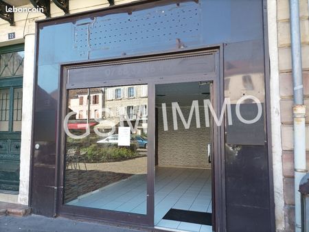 local commercial 30 m² lure