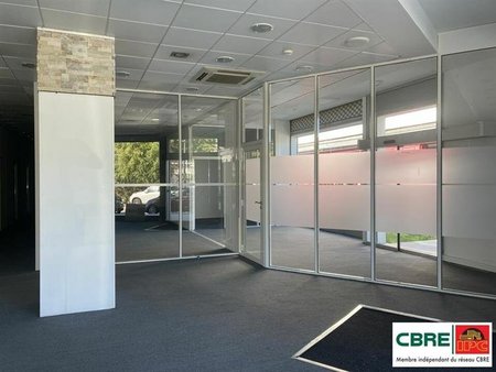 location commerce anglet 340 m²