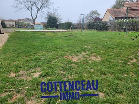 vente terrain à beaupréau-en-mauges (49600) : à vendre / 750m² beaupréau-en-mauges