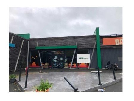 vente commerce joue les tours 459 m²