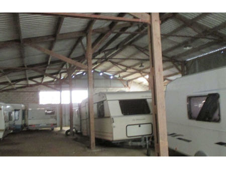 location local industriel 760 m² angles (85750)