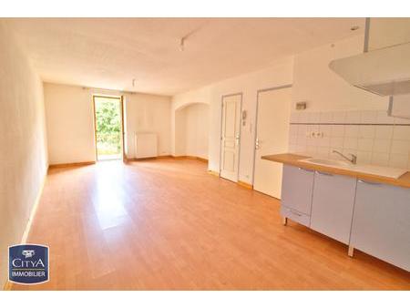 location appartement olliergues (63880) 2 pièces 37.7m²  390€
