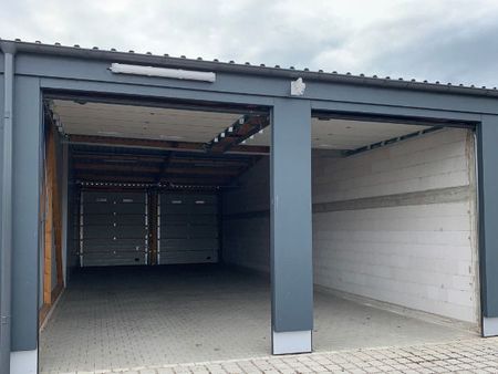 garage/box 112 m² canteleu