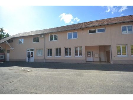 à louer local commercial 143 m² – 900 € |wolfisheim