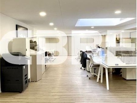 location bureau beausoleil 185 m²