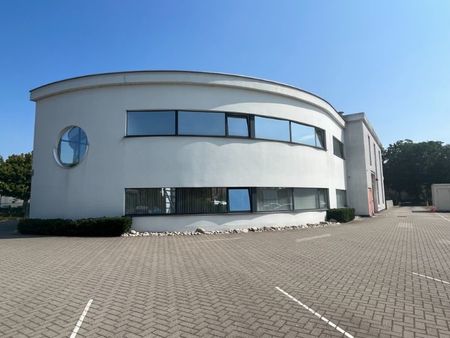 kantoren te huur van 255m²