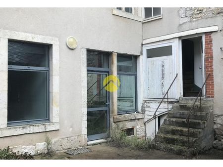 local commercial 276 m²