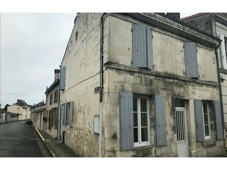 vente immeuble saint-jean-d'angély (17400)
