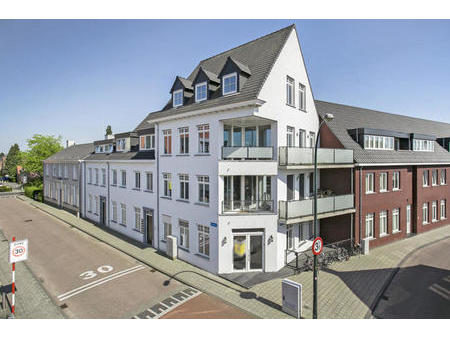 appartement te koop in baarle-hertog met 2 slaapkamers