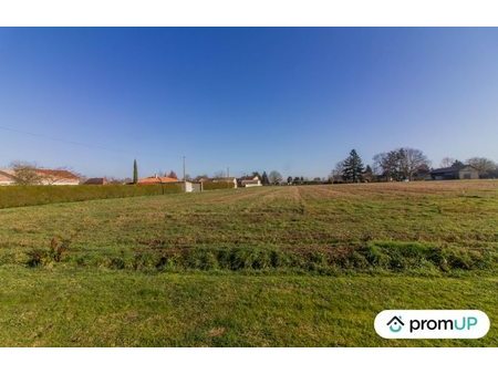 vente terrain 932 m²