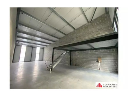 location d'entrepôt de 196 m² à beychac-et-caillau - 33750
