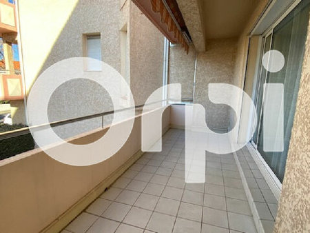 location appartement, 80 m² t-3 à perpignan, 898 €