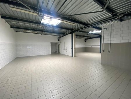 location commerce sausheim 370 m²
