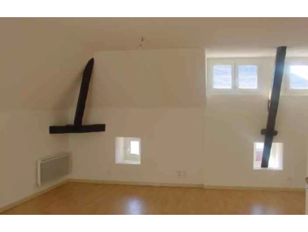 vente appartement 3 pièces 61 m² saint-jean-pied-de-port (64220)