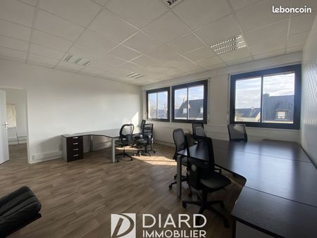 bureaux 54 m² vitré