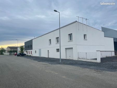 local commercial 500 m² ibos