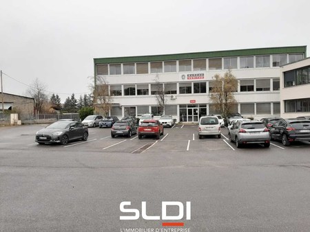 location d'entrepôt de 846 m² à villars - 42390