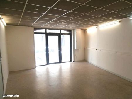 local commercial 26 m²
