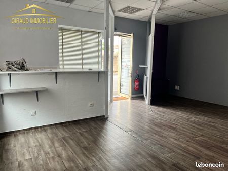local commercial 60 m² pouilly-sous-charlieu