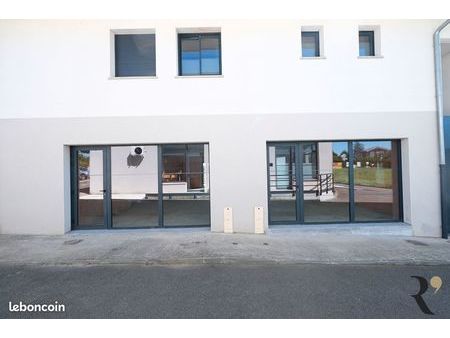 local commercial 127 m² mons